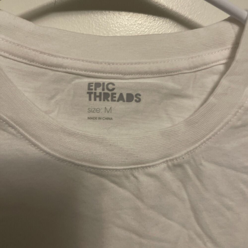 epic threads White Tee NWOT Size M Boys - Picture 2 of 4